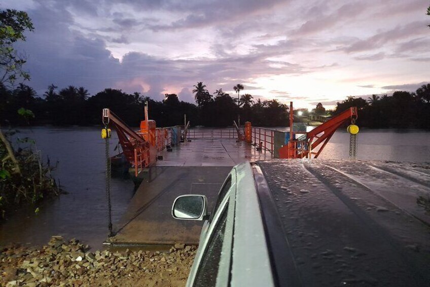 Crossing the Preguiças River to reach the Lagoa Azul region