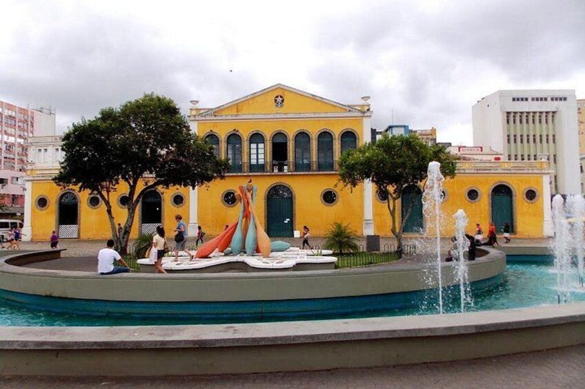 Largo da Alfandega. 2