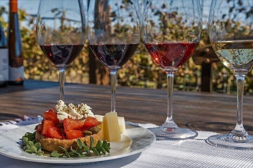 Heraklion SUV Private Guided Wine Tour with Lunch 4