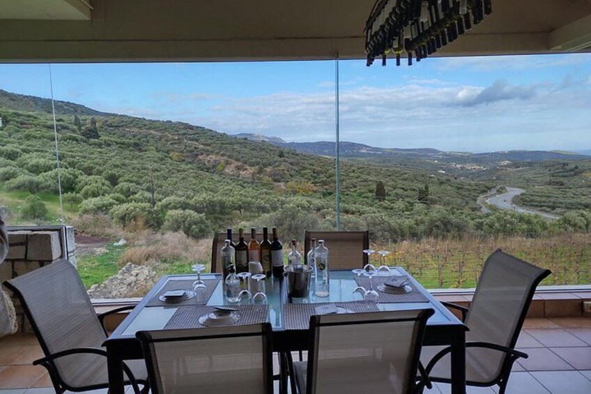 Heraklion SUV Private Guided Wine Tour with Lunch 2
