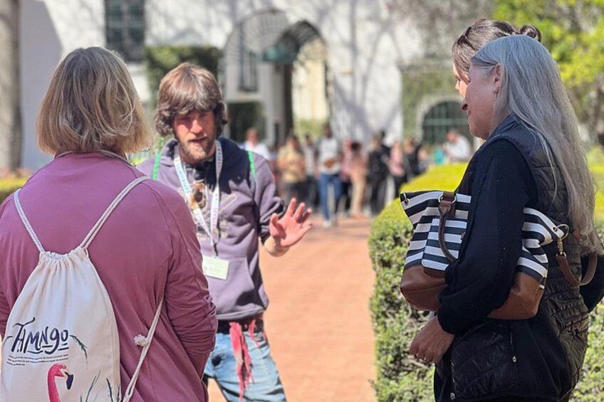 Small Group Alcazar of Seville Guided Tour with Fast Track Ticket 3