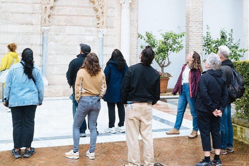 Small Group Alcazar of Seville Guided Tour with Fast Track Ticket 4