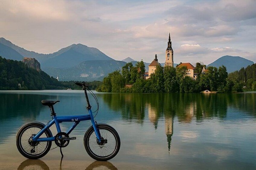 2-Hour E-bike Rental in Lake Bled 1