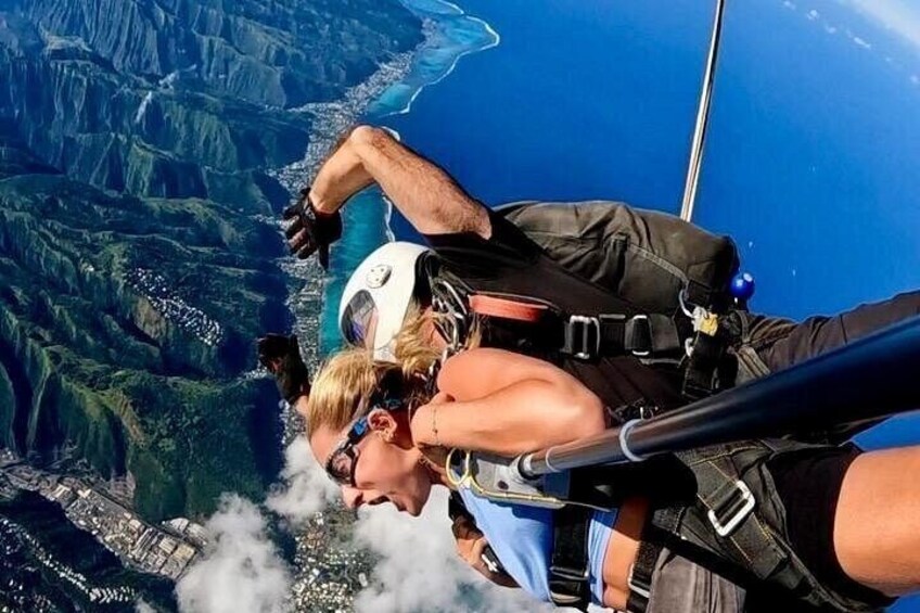 Tahiti Full Day Tour with Skydive or Paragliding 4