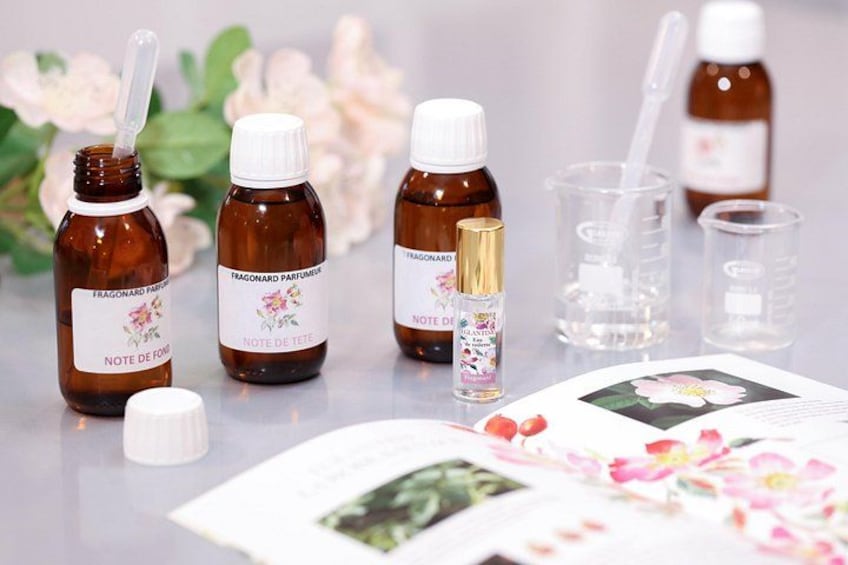 Perfume Making Class and Guided Visit of Fragonard in GRASSE 4