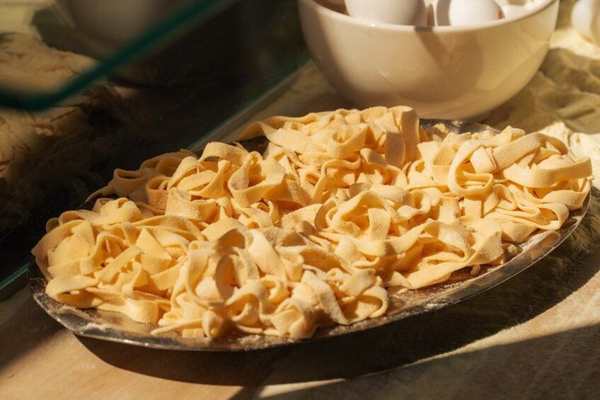 Pasta Cooking Class in Rome - Fettuccine Class in Piazza Navona 4