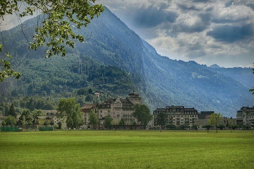Interlaken Walking tour With a Private Professional Guide 2