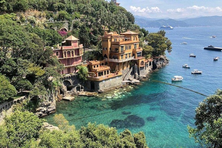 Luxury day trip Portofino and Serravalle outlet from Milan 5