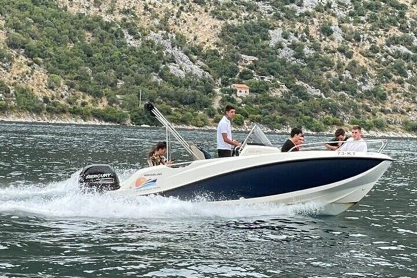 Blue Cave and Dobrec Beach Tour