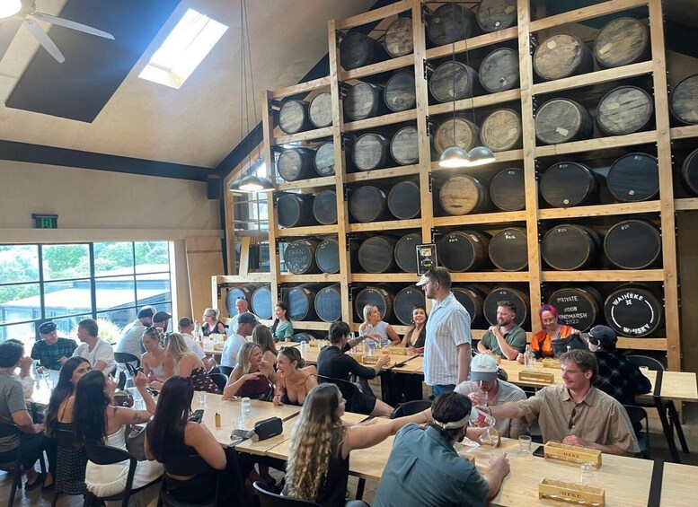 Auckland: Waiheke Whisky Distillery Tour + Olive Oil + Lunch 1