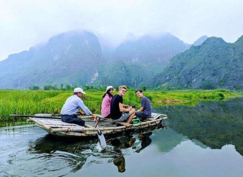 Picture 35 for Activity Hanoi: Ninh Binh Hoa Lu/Bai Dinh, Trang An/Tam Coc, Mua Cave 4