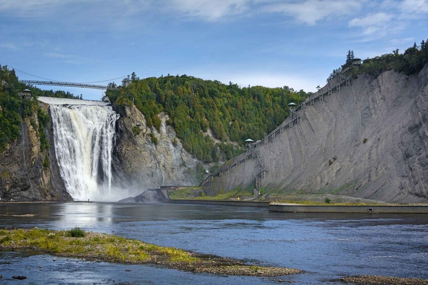Quebec City: Montmorency Falls Shuttle Bus Transfers 1