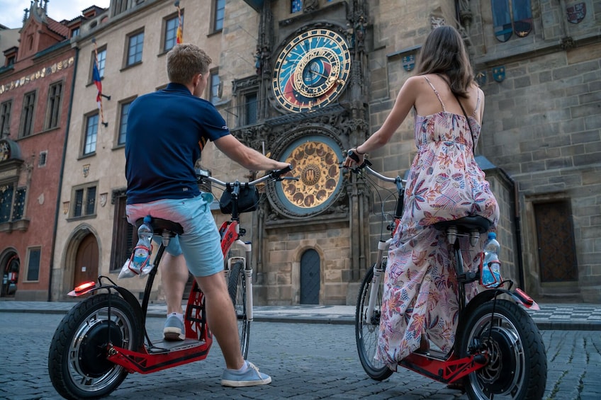 Small-Group Guided E-Scooter Sightseeing Tour 3