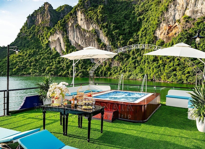 Picture 19 for Activity Hanoi: Ha Long Bay VIP Cruise, Kayak, Swim, Cave & Buffet 5