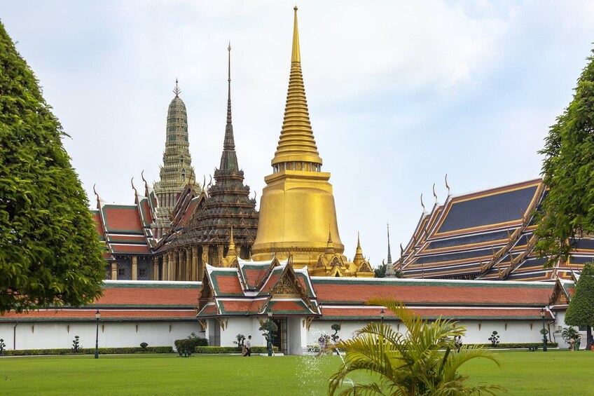 Royal Grand Palace and Bangkok Temples Half Day Small Group tour