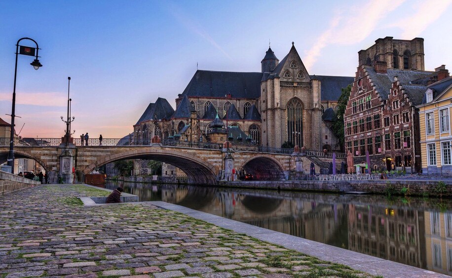 Picture 38 for Activity Brussels: Private Guided Tour of the City’s Top Highlights 3