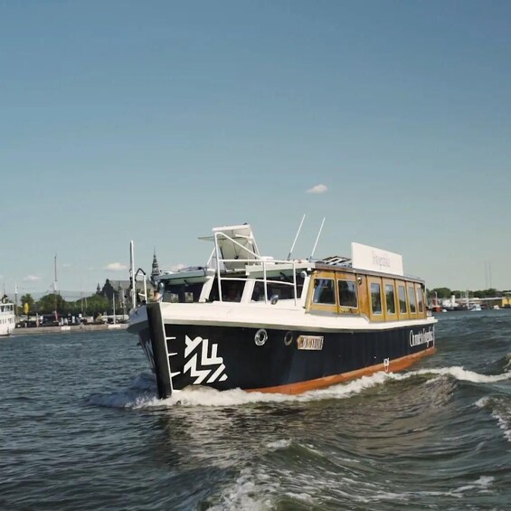Picture 3 for Activity Stockholm: Live Guided City Sightseeing Open Boat Tour 2