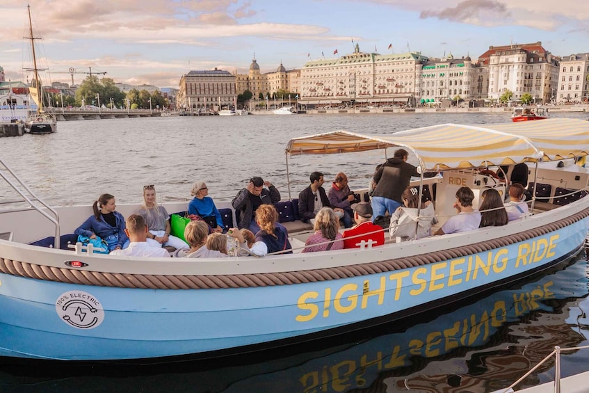 Picture 6 for Activity Stockholm: Live Guided City Sightseeing Open Boat Tour 2