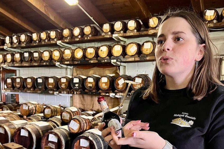 Tour with a tasting of the authentic Traditional Balsamic vinegar 1