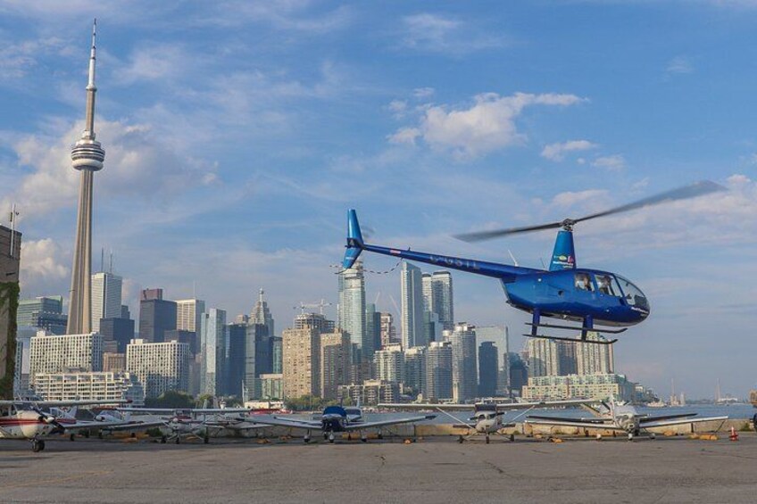 20 km Helicopter Tour over Toronto 3