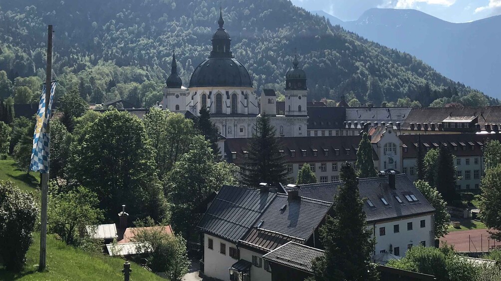 Picture 3 for Activity From Garmisch-Partenkirchen: Neuschwanstein Castle Tour 2