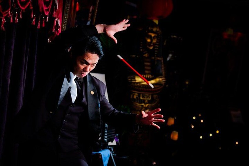 Oahu: The Magical Mystery Show! at Hilton Waikiki Beach Hotel 3