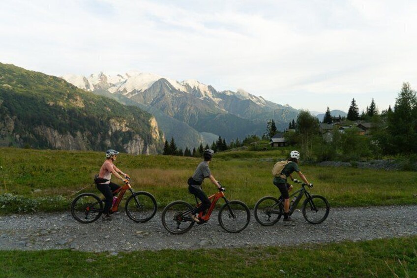 Viewpoints of the Chamonix glaciers: ebike tour 1