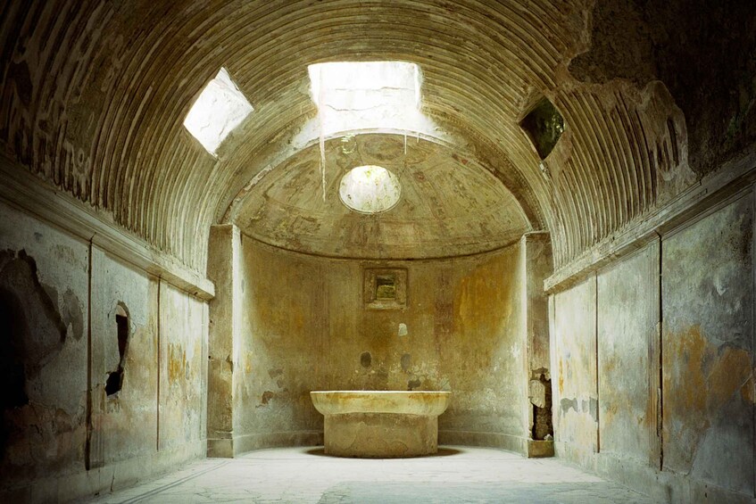 Picture 7 for Activity Pompeii: Guided Tour with Skip-the-Line Entry 4