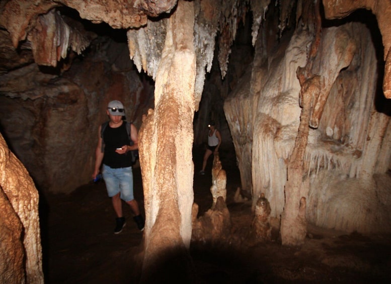Picture 16 for Activity From Khao Lak/Khao Sok: Cheow Lan Lake and Emerald Pool Tour 5