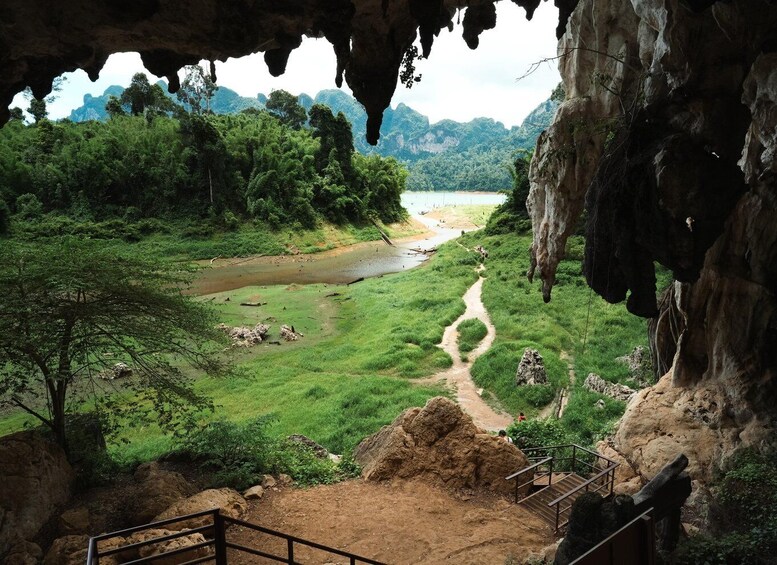 Picture 20 for Activity From Khao Lak/Khao Sok: Cheow Lan Lake and Emerald Pool Tour 2