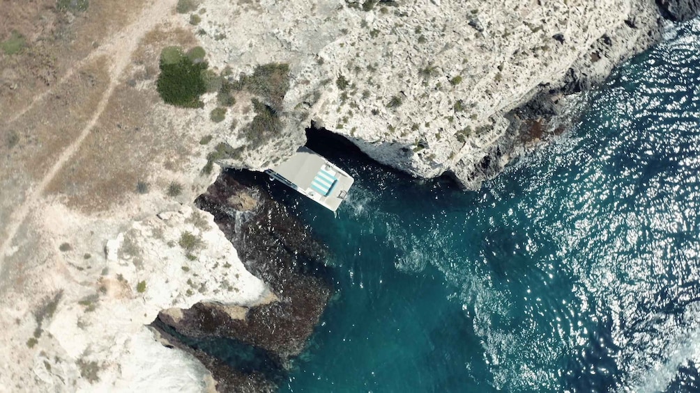 Picture 10 for Activity Siracusa: 2 H Boat Tour with fruit and Prosecco + snorkeling 3