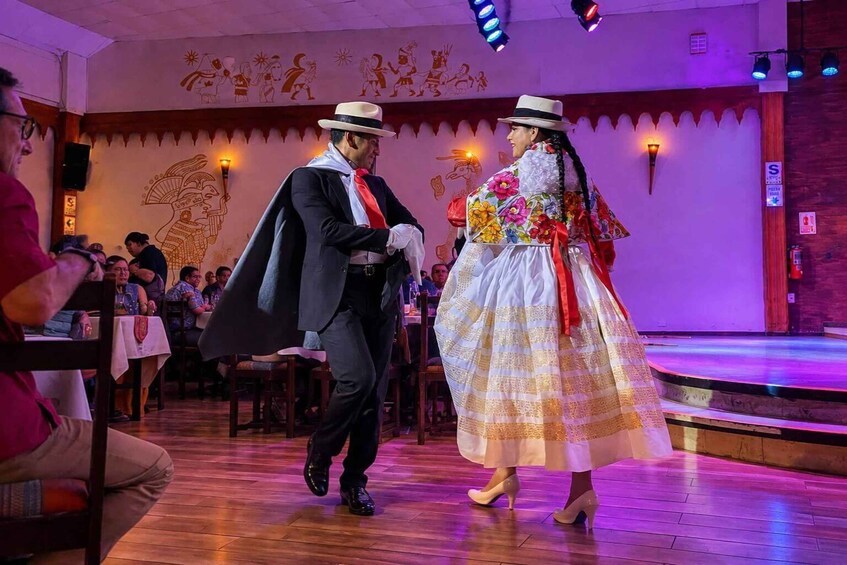 Lima: Magic Water Circuit and Dinner Show Tickets 1