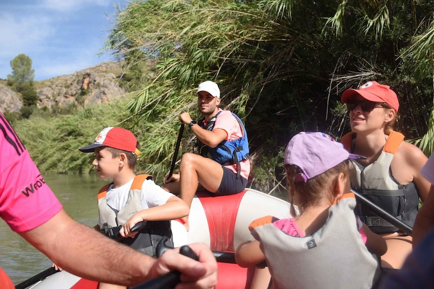 Picture 11 for Activity Rafting en Cañón de Almadenes y Cueva Abrigos Rupestres 3