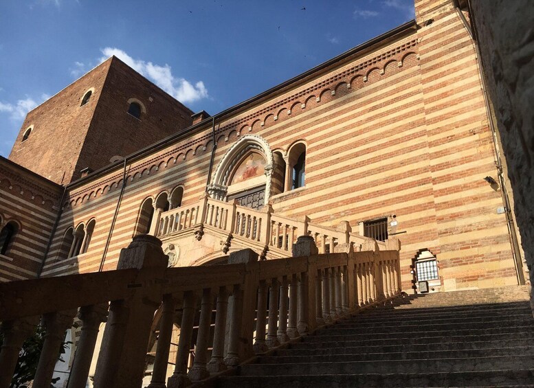 Picture 15 for Activity Verona 2h Walking Tour with Skip-the-Line Arena guided entry 3