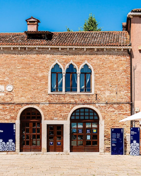 Picture 7 for Activity From Punta Sabbioni: Venice, Murano & Burano Guided Tour 3
