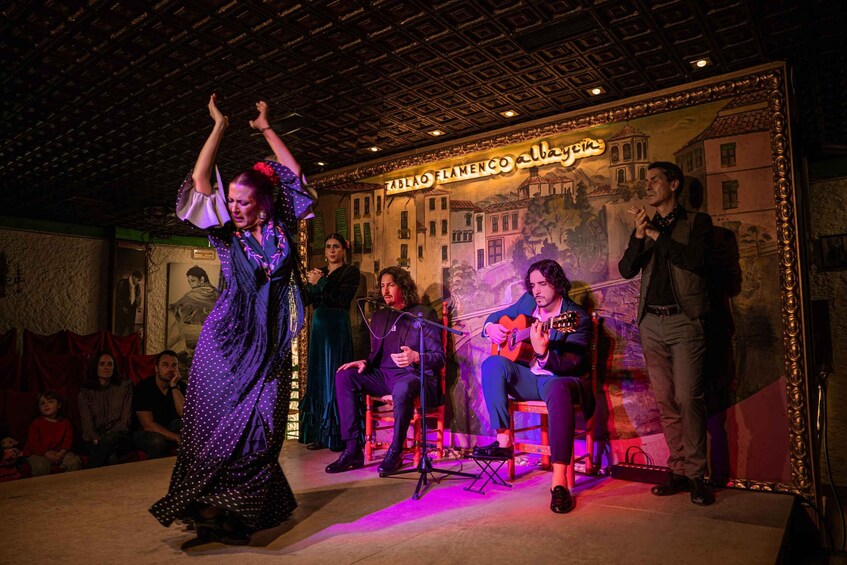 Granada: Traditional Flamenco show at Tablao Albayzín 1