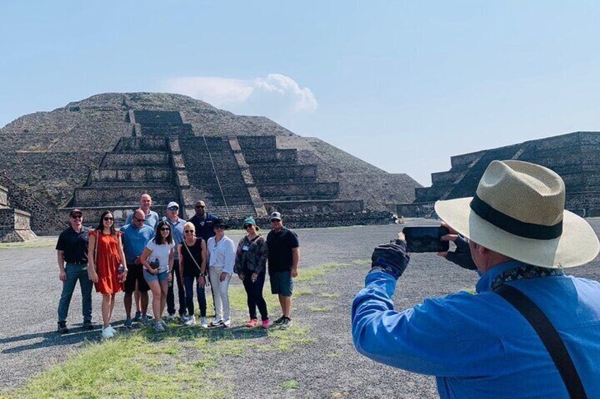 Private tour to Teotihuacan + Pick up CDMX + Breakfast in cave. 1
