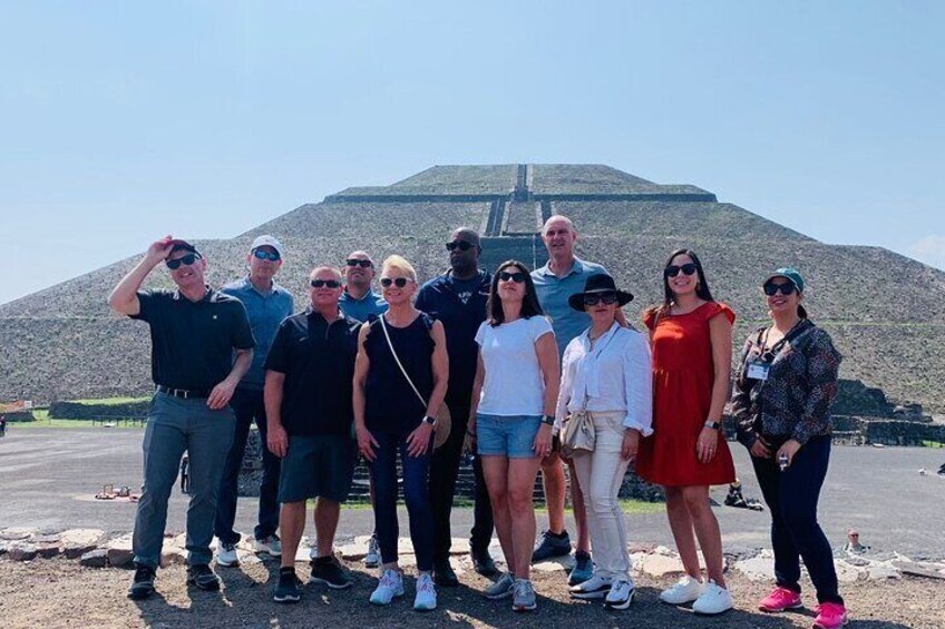 Private tour to Teotihuacan + Pick up CDMX + Breakfast in cave. 3