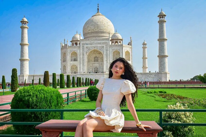 Taj Mahal Private Day Tour from Delhi by Express Train with Lunch 1