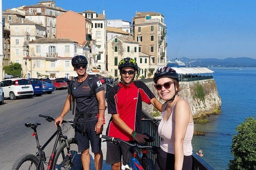 Corfu Old Town Cycle Tour-History,Flavours & Narrow Alleys! 4