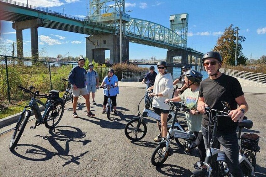 2.5-Hour Tour de Wilmington E-Bike Tour/Sightseeing/History 5