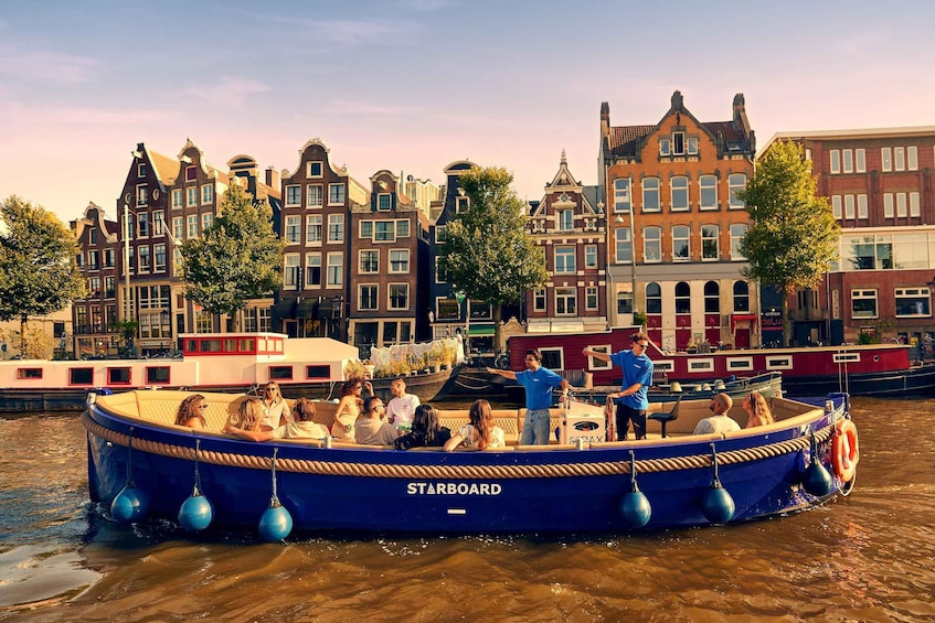 Amsterdam: Luxury Canal Cruise with Local Host Drinks & Bite 1