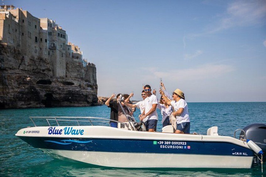 Polignano a Mare: Boat Tour of the Caves - Small Group 4