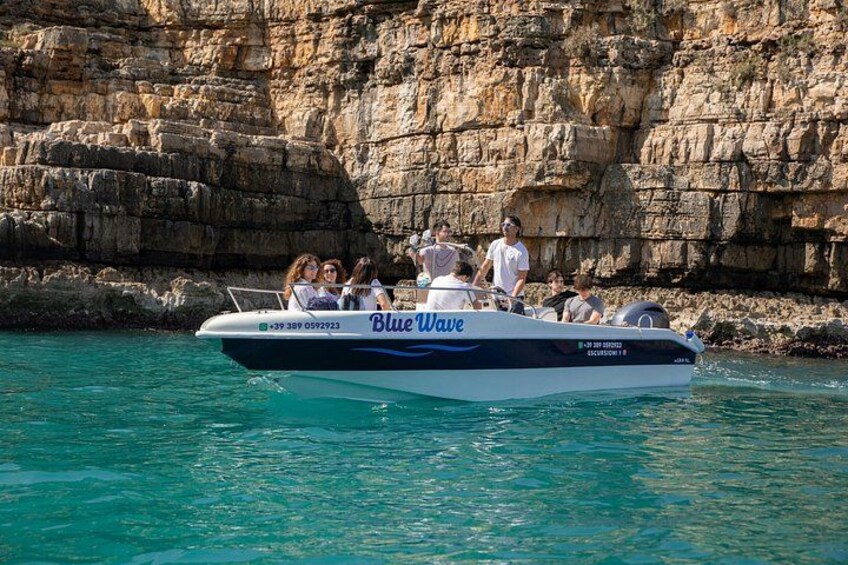 Polignano a Mare: Boat Tour of the Caves - Small Group 2