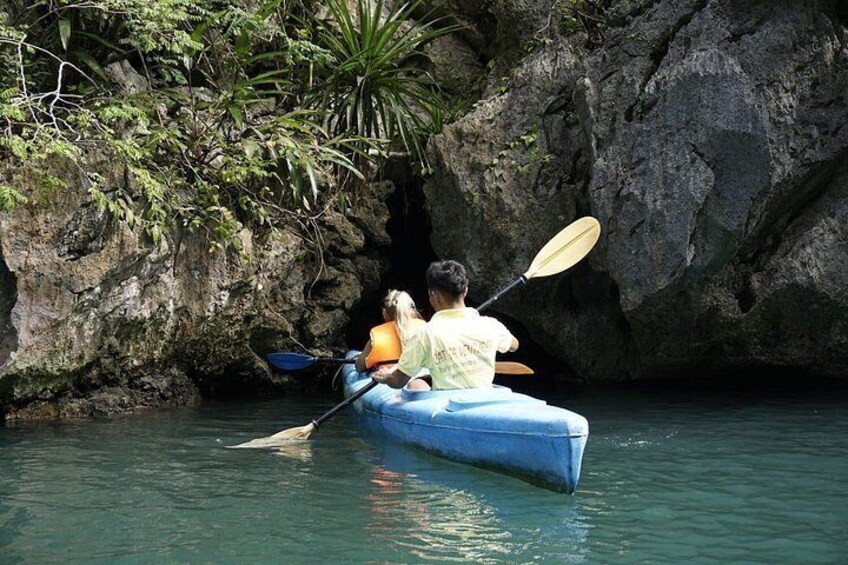 Lan Ha - Ha Long Bay - Dau Be island 2D/1N from Cat Ba in less touristy areas. 2