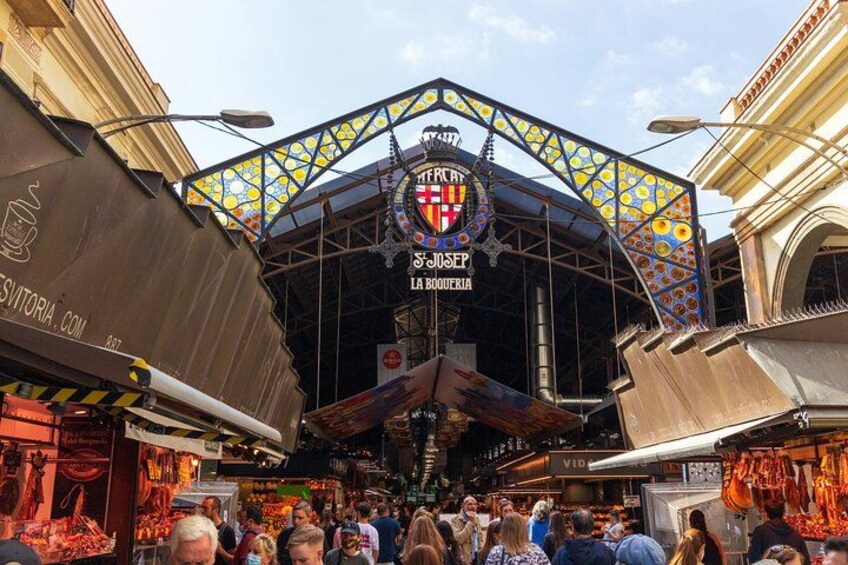 First we start with a visit to one of the worlds most famous markets - La Boqueria. 1