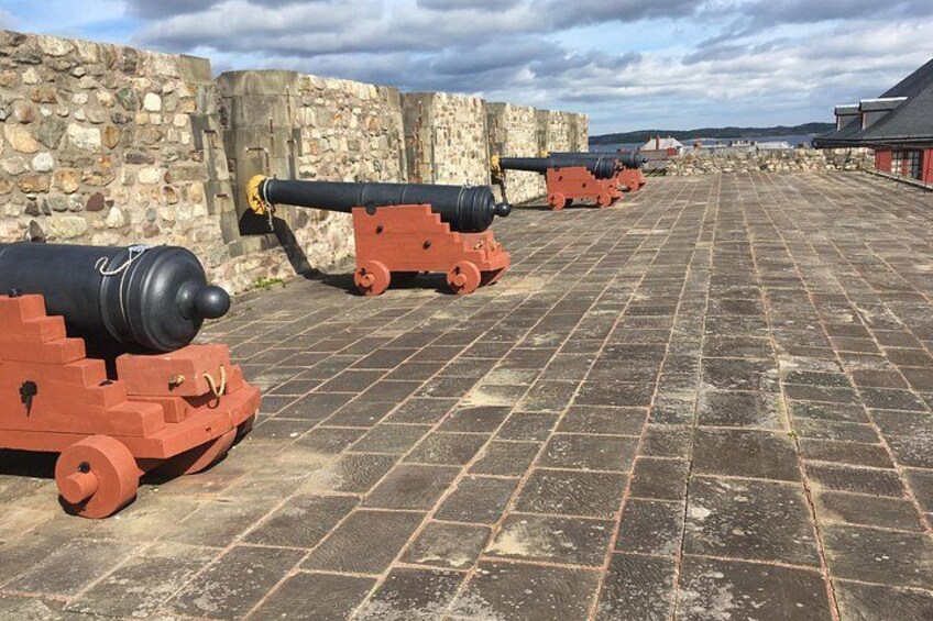 Black Wood Tours: Fortress of Louisbourg Tour 4
