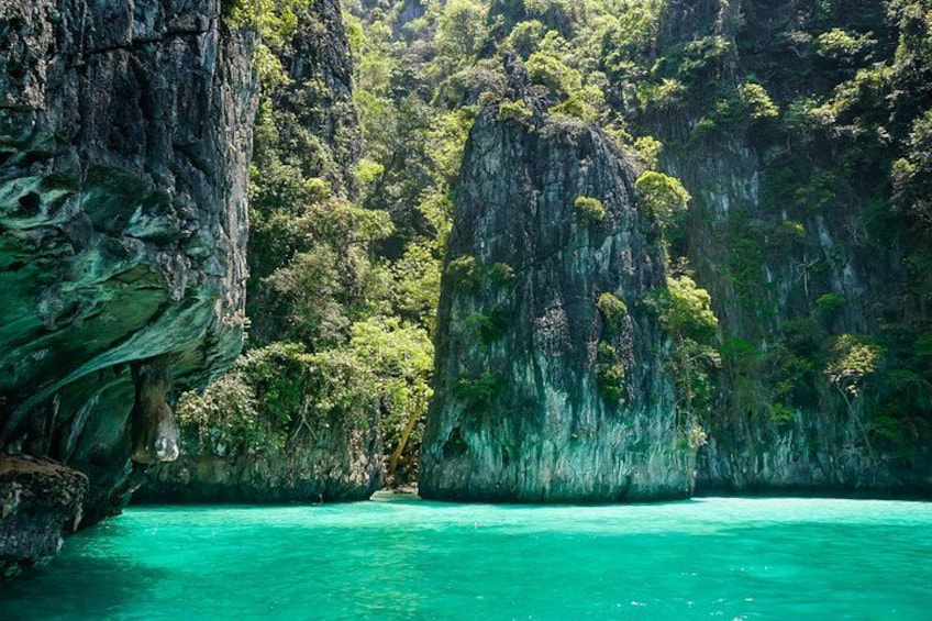 Phi Phi One Day Tour by Speed Boat from Ao Nang, Krabi 1