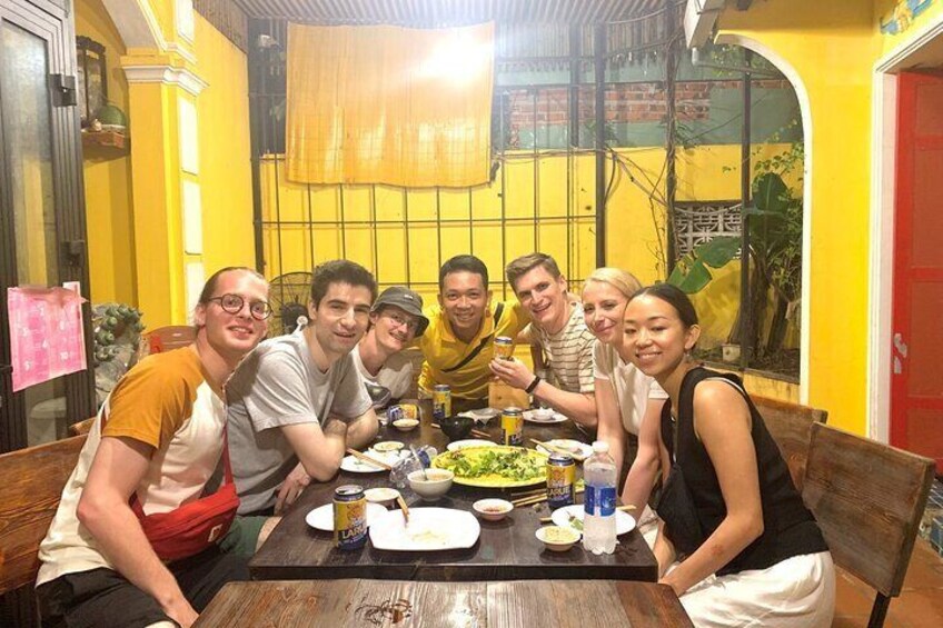  Hoi An street food tour with Billy 4