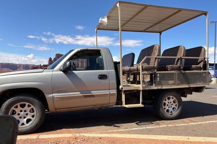 1.5 Hour Jeep Tour in Monument Valley 4